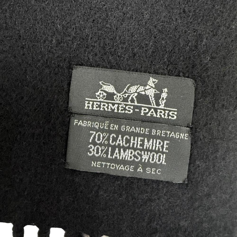 HERMES Black Scarf - Picture 8 of 8